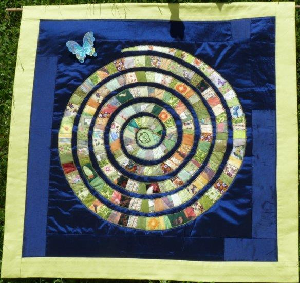 Quilt 1 - Die Unendlichkeit von Werden und Sein - Ina Faupel (Dresden)