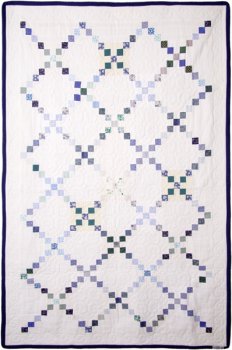 Quilt Irische Kette blau-weiß mit wenig grün