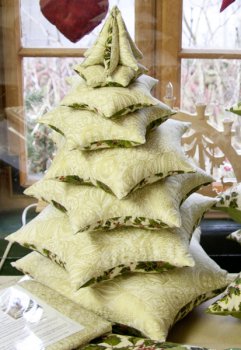 7 Etagen-Tannenbaum mit Spitze