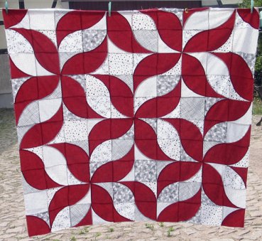 Quilt Rote Blumensterne