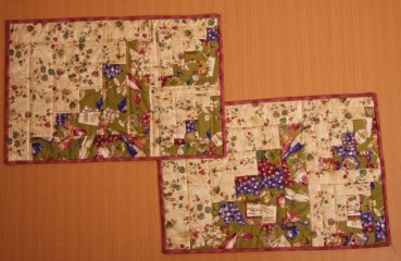2 Log Cabin Tischsets, Weinlaub und -trauben