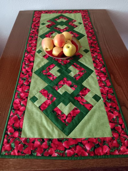 Erdbeeren LogCabin Läufer
