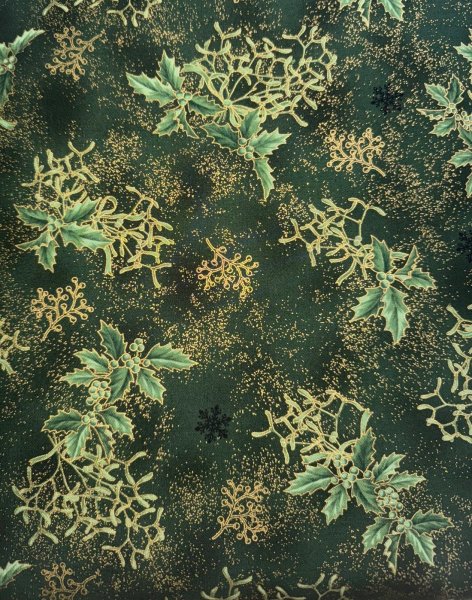 Grüner Ilex mit Gold auf Dunkelgrün